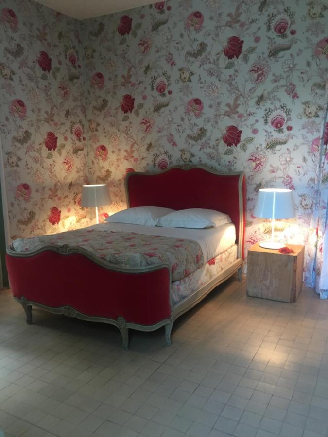Damechouette Bed and Breakfast Pujols  Exteriör bild
